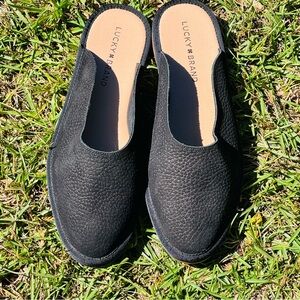 Lucky Brand Black Textured Mules